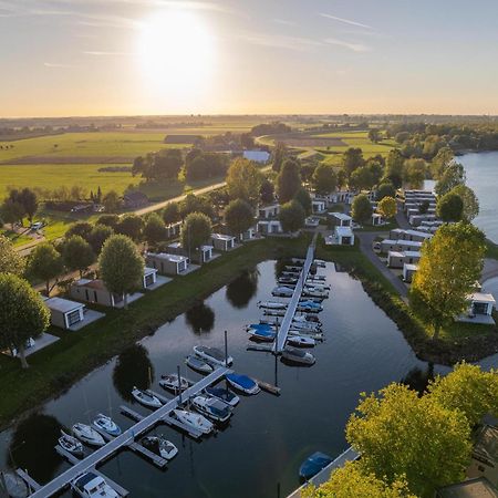 Marinapark Bad Nederrijn Hotel Maurik Exterior foto