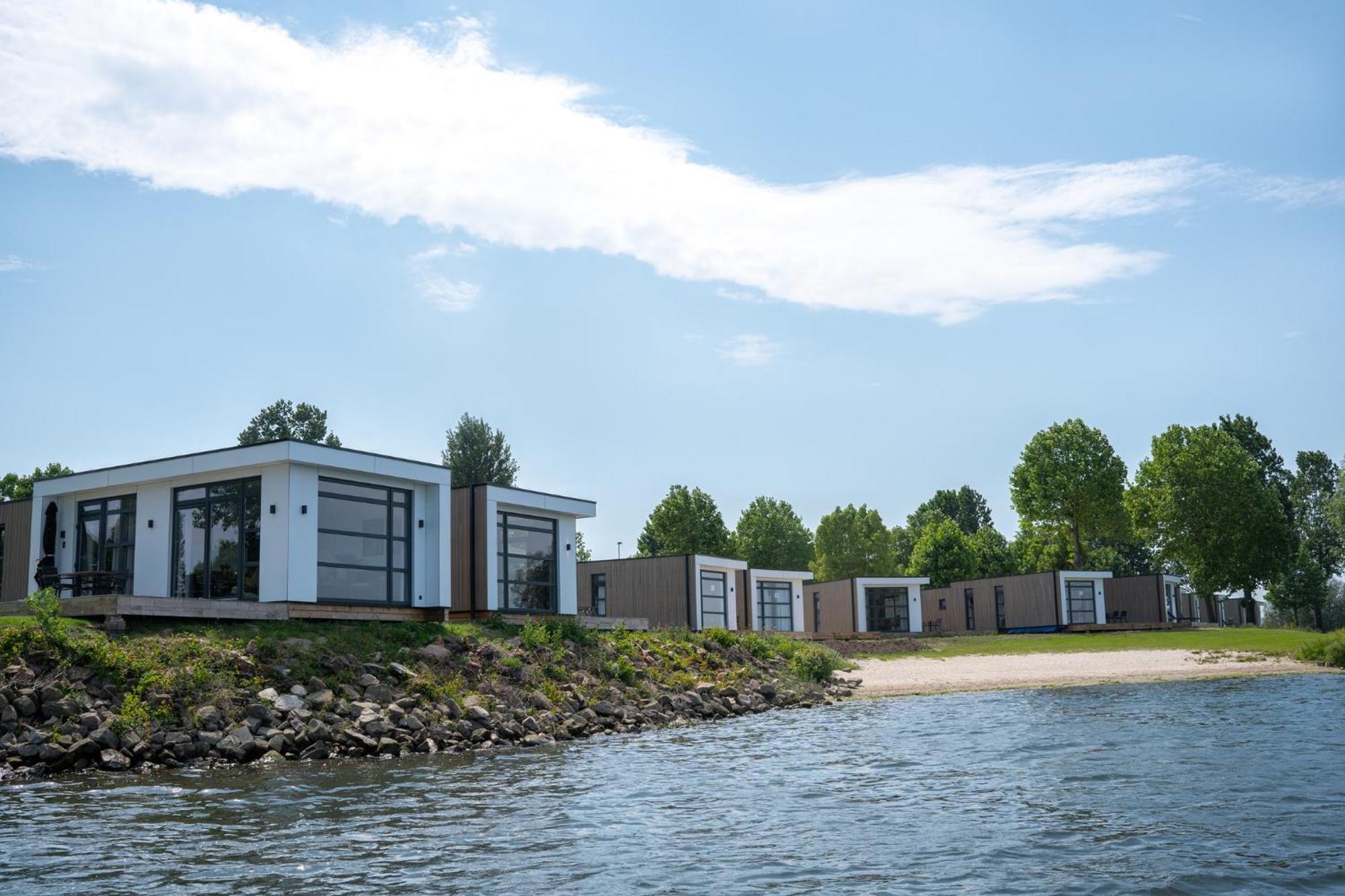 Marinapark Bad Nederrijn Hotel Maurik Exterior foto