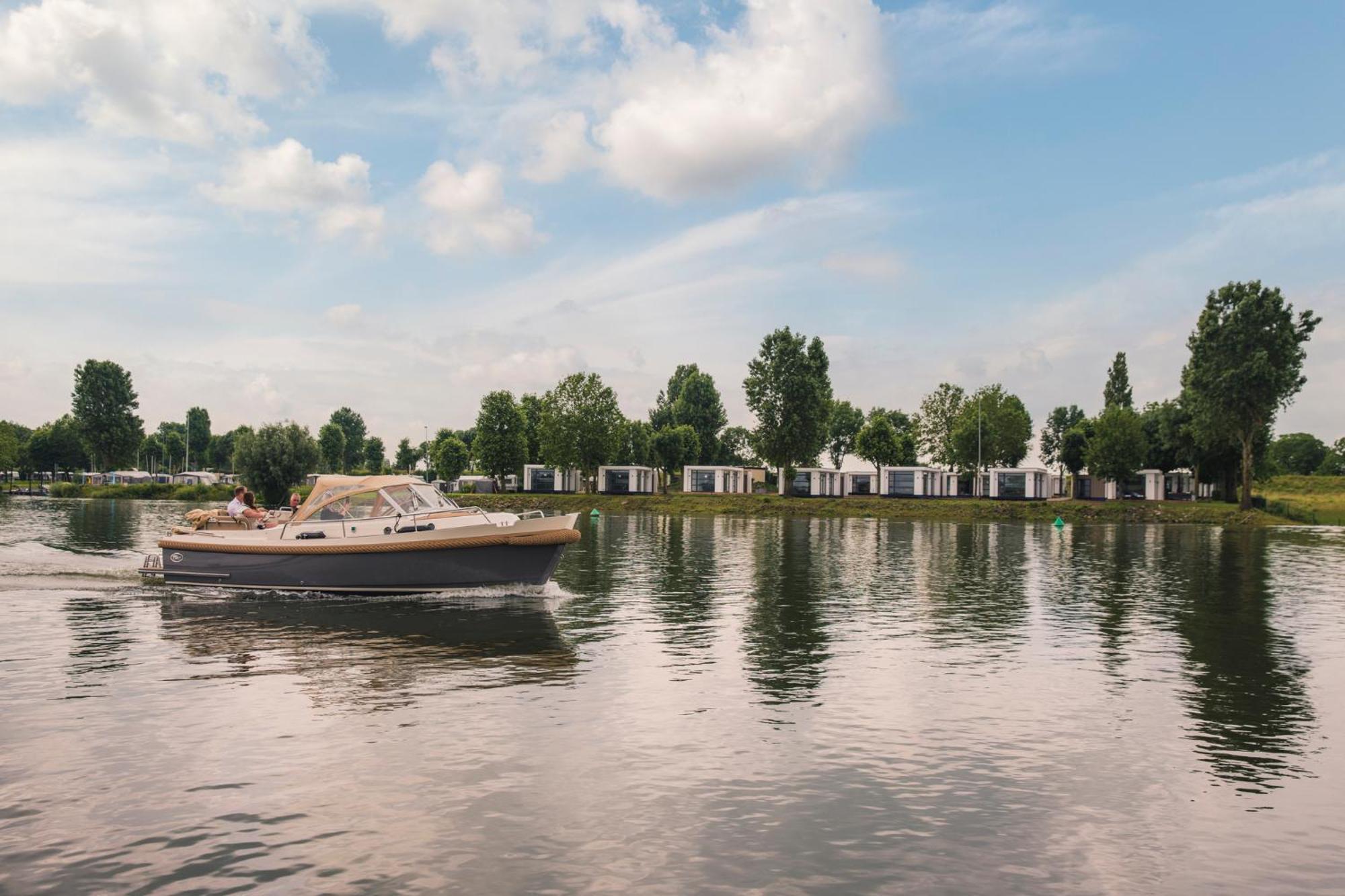 Marinapark Bad Nederrijn Hotel Maurik Exterior foto
