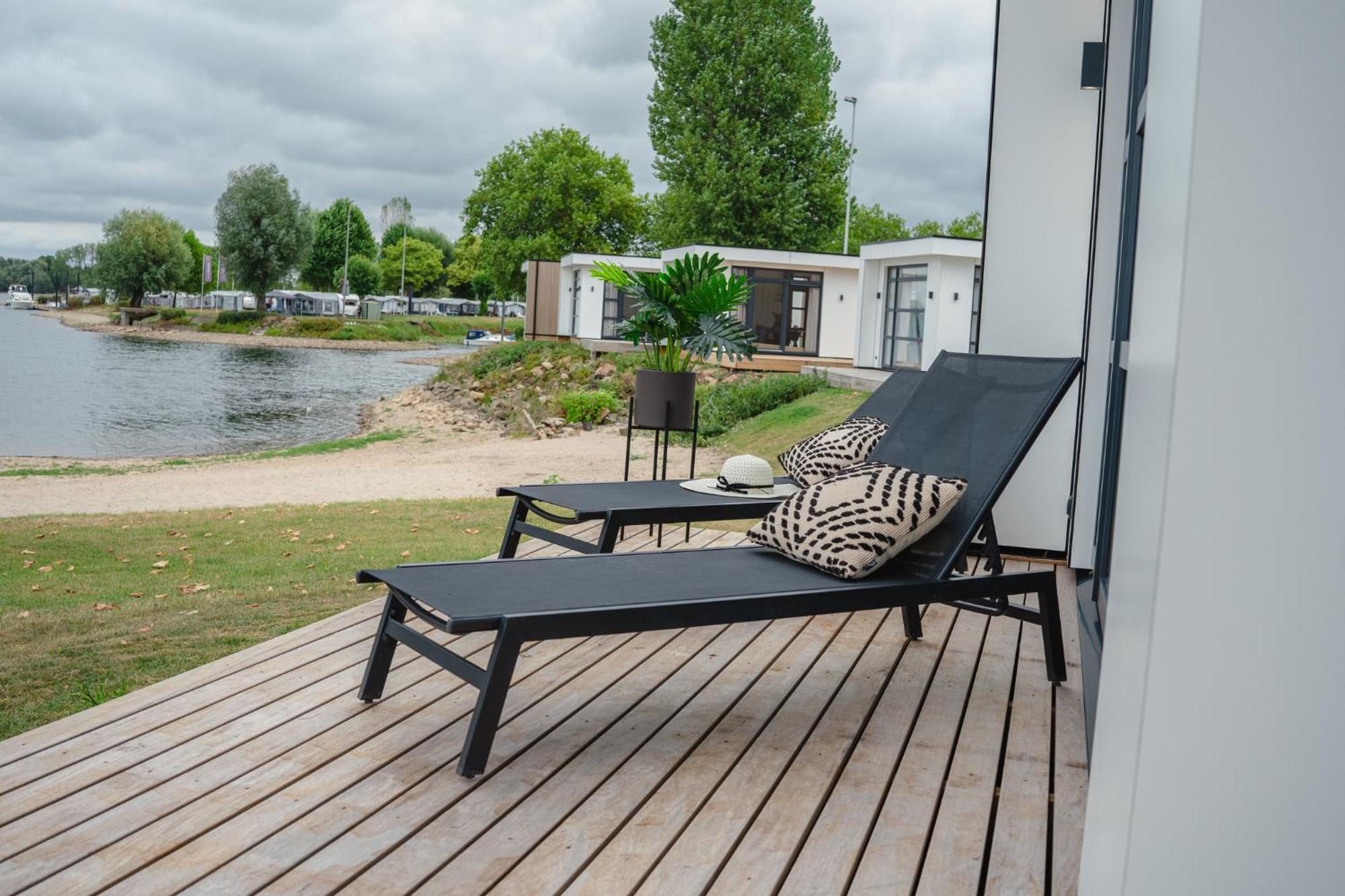 Marinapark Bad Nederrijn Hotel Maurik Exterior foto